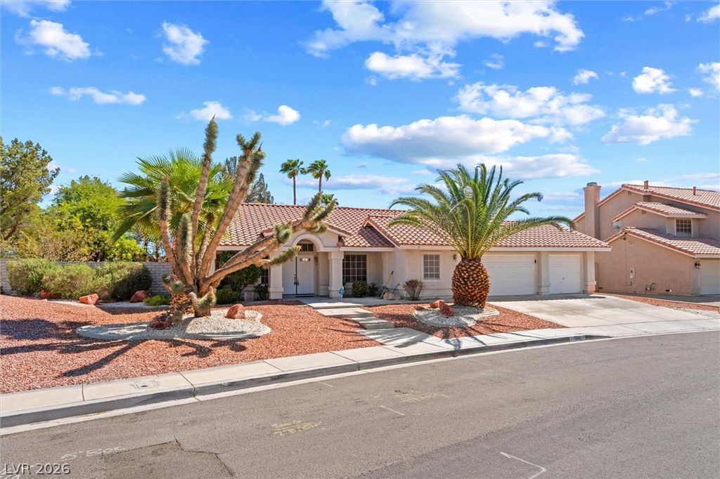 5616 Sageridge Circle, North Las Vegas, NV 89031 — photo 2