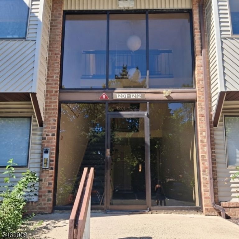 1203 Edison Glen Ter 1203, Edison Twp., NJ 08837 — exterior