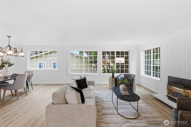 2761 SW 314th Street, Federal Way, WA 98023