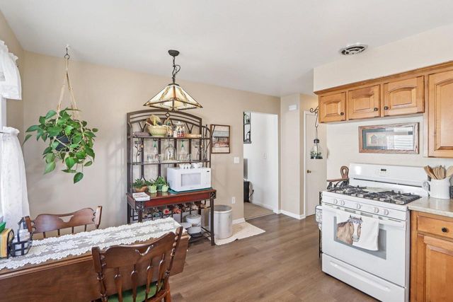 1308 West End ROAD, Waukesha, WI 53188