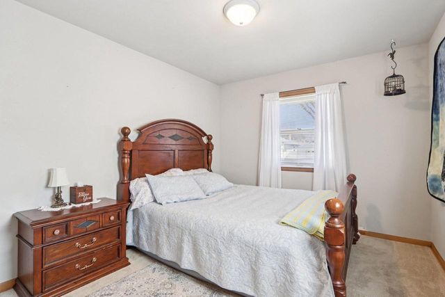 1308 West End ROAD, Waukesha, WI 53188