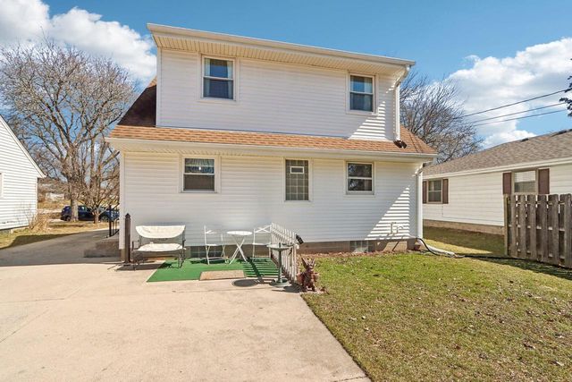 1308 West End ROAD, Waukesha, WI 53188