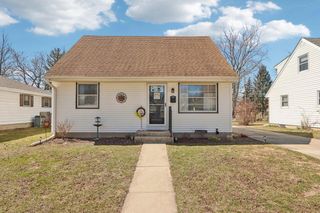 1308 West End ROAD, Waukesha, WI 53188