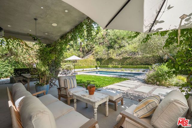 13611 Bayliss Road, Los Angeles, CA 90049