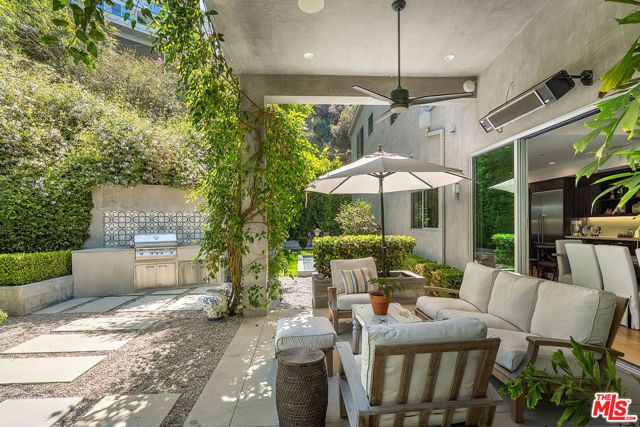 13611 Bayliss Road, Los Angeles, CA 90049