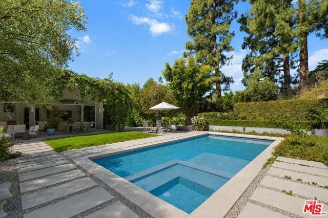 13611 Bayliss Road, Los Angeles, CA 90049