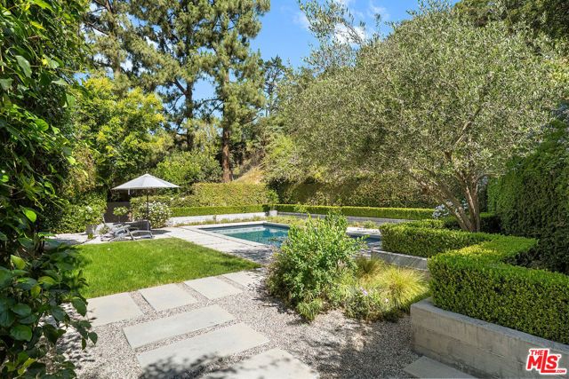 13611 Bayliss Road, Los Angeles, CA 90049