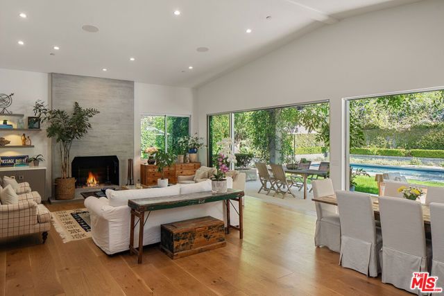 13611 Bayliss Road, Los Angeles, CA 90049