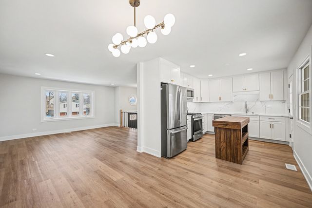 6920 Orchard Lane, Hanover Park, IL 60133