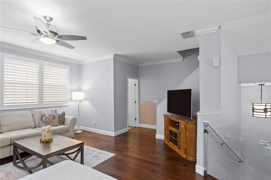 Image 13 of property listing at 1425 HARBOUR WALK ROAD, Tampa, FL 33602