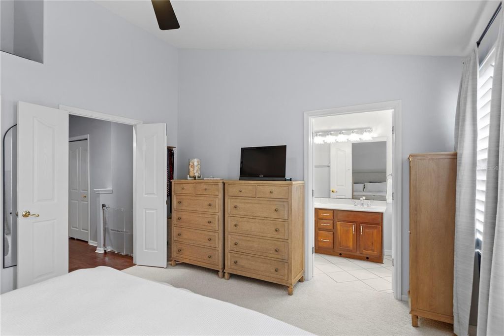 Image 28 of property listing at 1425 HARBOUR WALK ROAD, Tampa, FL 33602