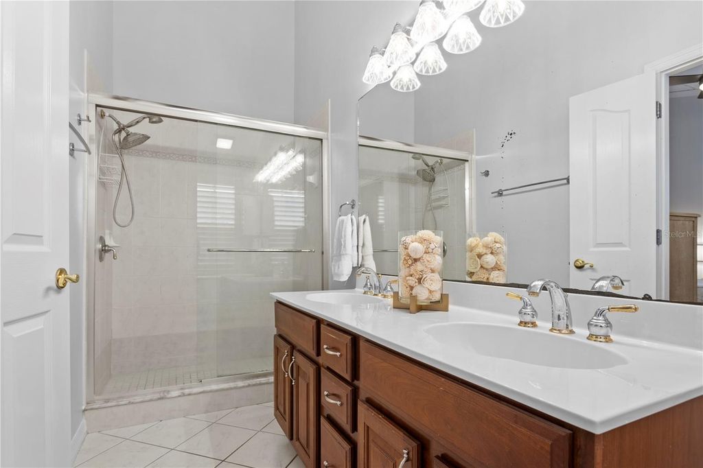 Image 29 of property listing at 1425 HARBOUR WALK ROAD, Tampa, FL 33602