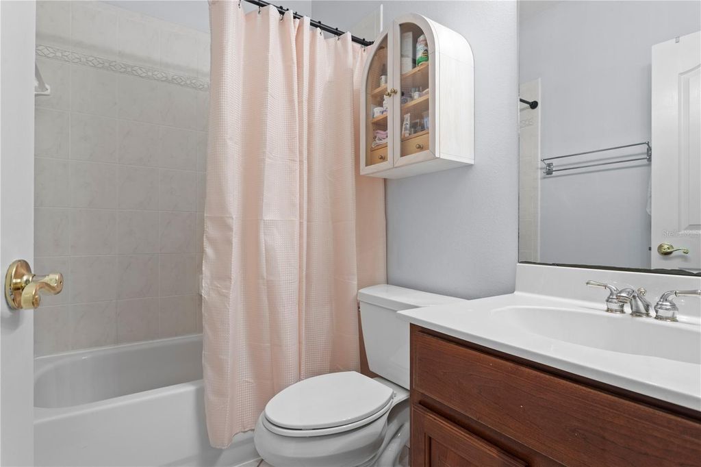 Image 32 of property listing at 1425 HARBOUR WALK ROAD, Tampa, FL 33602