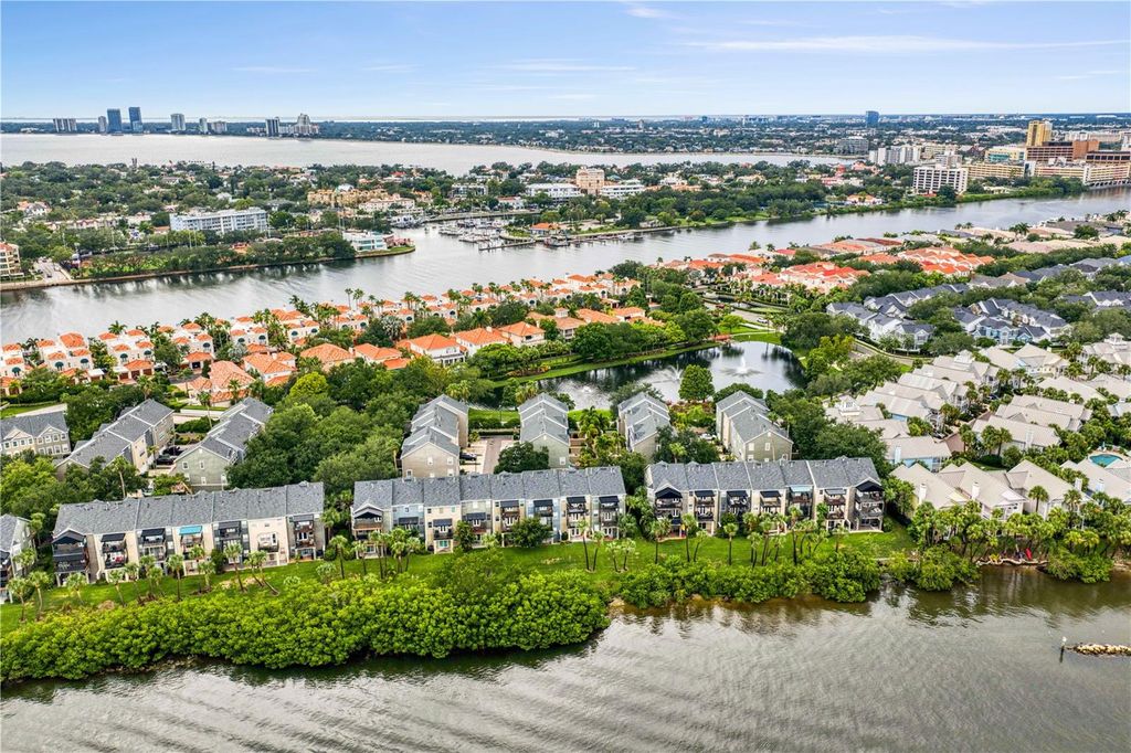 Image 39 of property listing at 1425 HARBOUR WALK ROAD, Tampa, FL 33602