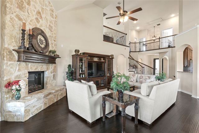 1515 Spring Hill Drive, Cedar Hill, TX 75104