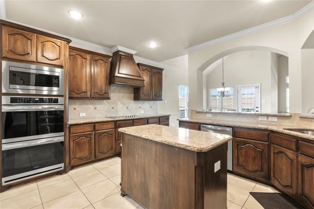 1515 Spring Hill Drive, Cedar Hill, TX 75104