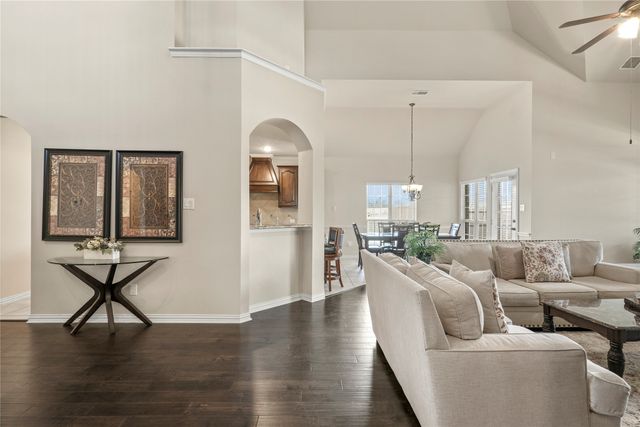 1515 Spring Hill Drive, Cedar Hill, TX 75104