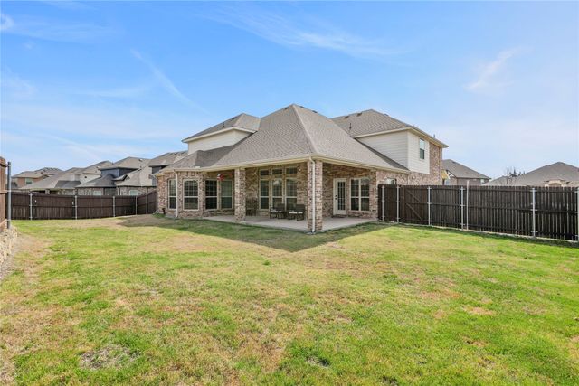1515 Spring Hill Drive, Cedar Hill, TX 75104