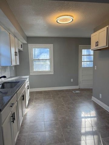 5017 MICHIGAN Avenue, Kansas City, MO 64130