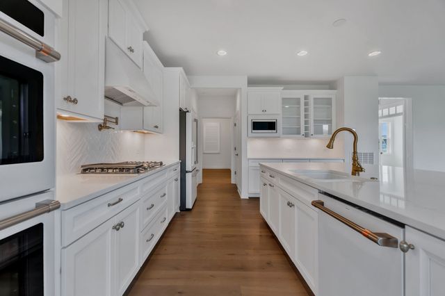 820 Westchester Cir, Hendersonville, TN 37075