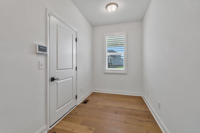 820 Westchester Cir, Hendersonville, TN 37075