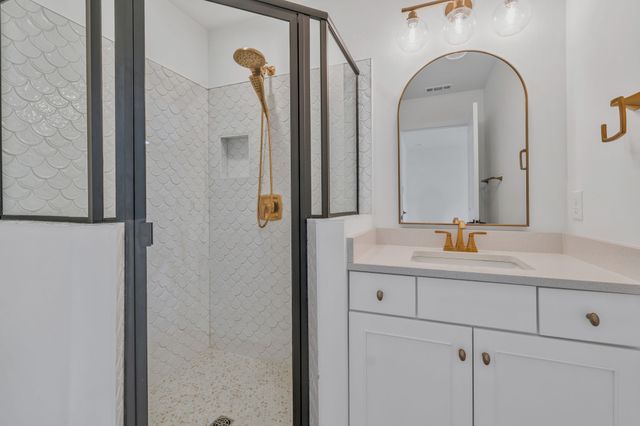 820 Westchester Cir, Hendersonville, TN 37075