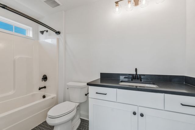 820 Westchester Cir, Hendersonville, TN 37075