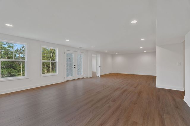 820 Westchester Cir, Hendersonville, TN 37075