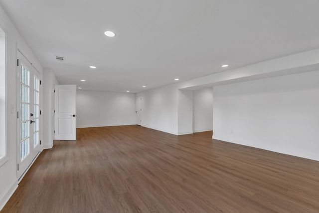 820 Westchester Cir, Hendersonville, TN 37075