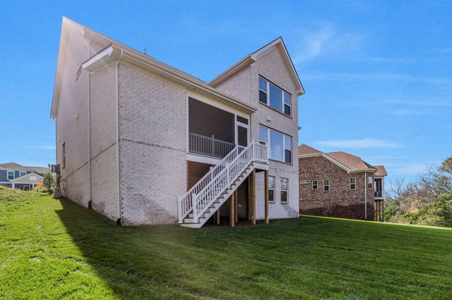 820 Westchester Cir, Hendersonville, TN 37075