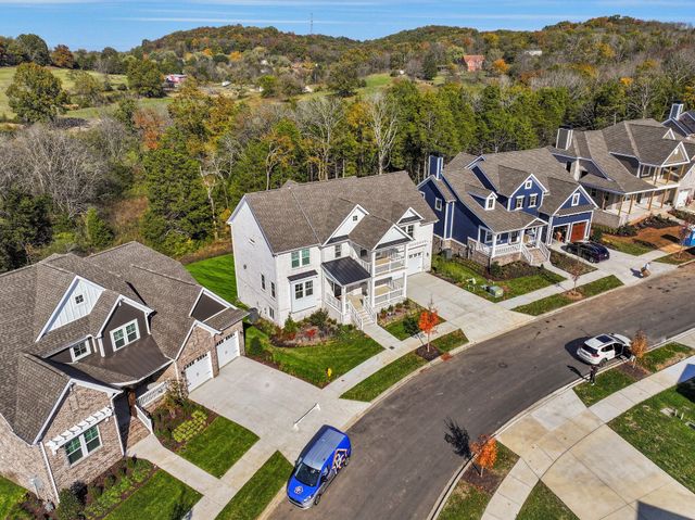 820 Westchester Cir, Hendersonville, TN 37075