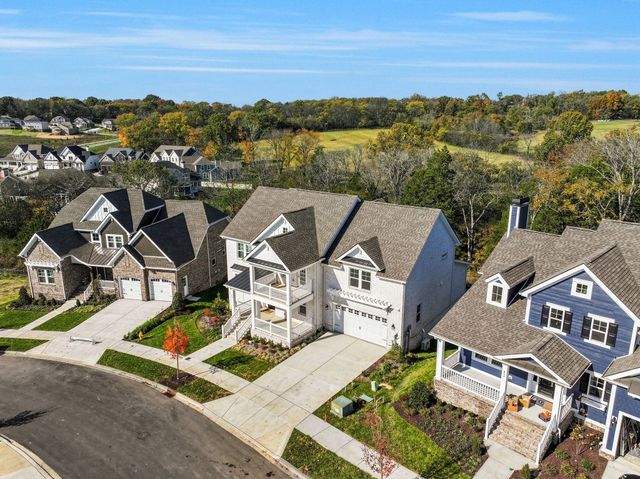 820 Westchester Cir, Hendersonville, TN 37075