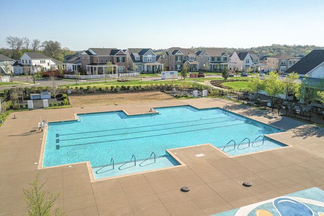 820 Westchester Cir, Hendersonville, TN 37075