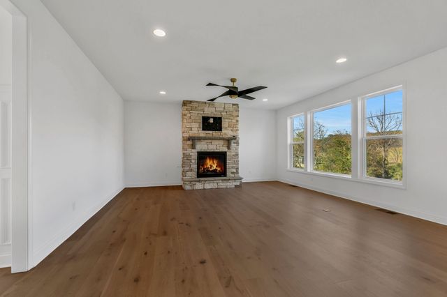 820 Westchester Cir, Hendersonville, TN 37075