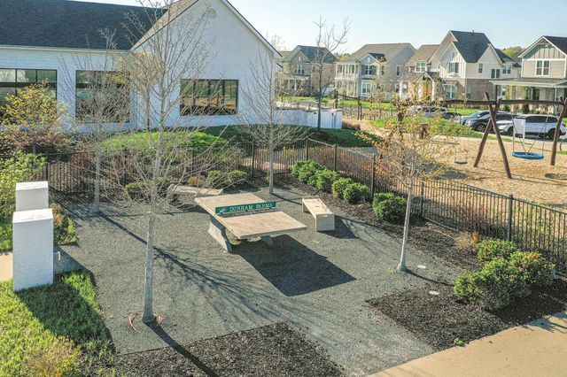 820 Westchester Cir, Hendersonville, TN 37075