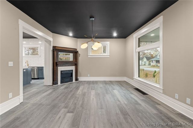 1907 Ekin Avenue, New Albany, IN 47150