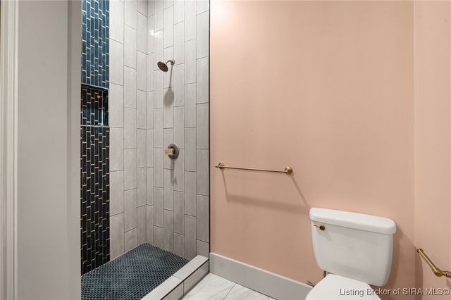 1907 Ekin Avenue, New Albany, IN 47150