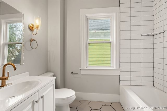 1907 Ekin Avenue, New Albany, IN 47150