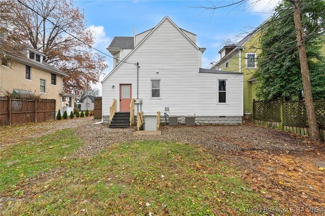 1907 Ekin Avenue, New Albany, IN 47150