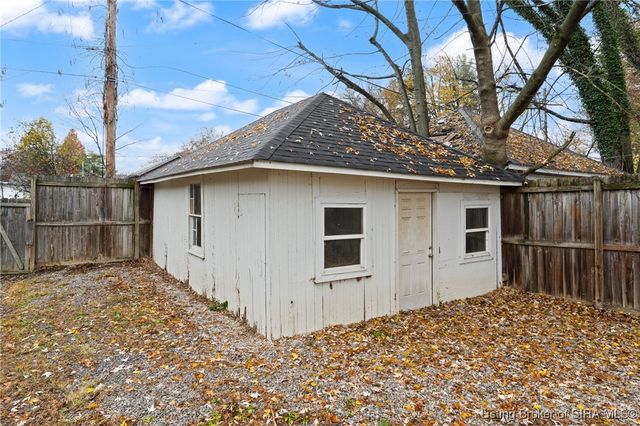 1907 Ekin Avenue, New Albany, IN 47150