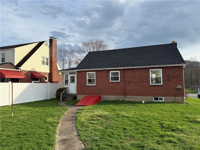 143 7th Street, St Clair Twp, PA 15944