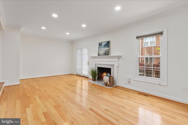 4734 MINOR CIR, Alexandria, VA 22312