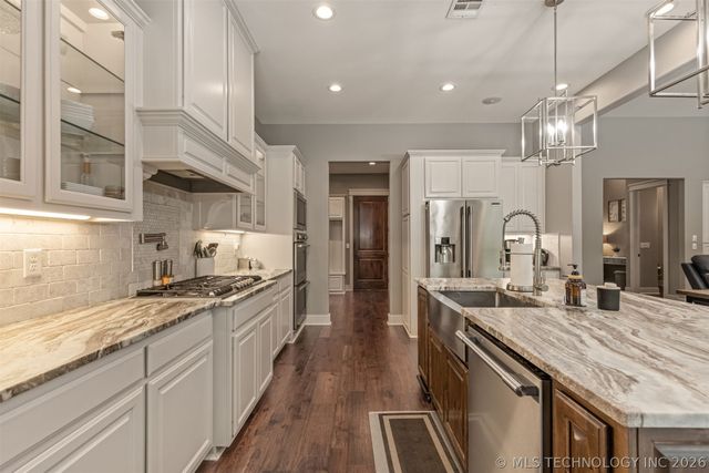 14220 S 257th East Avenue, Coweta, OK 74429