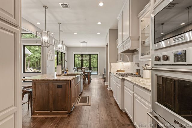 14220 S 257th East Avenue, Coweta, OK 74429