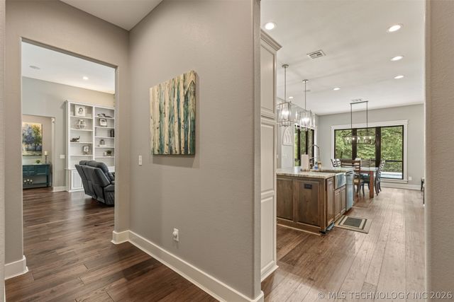 14220 S 257th East Avenue, Coweta, OK 74429