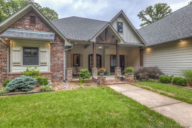 14220 S 257th East Avenue, Coweta, OK 74429