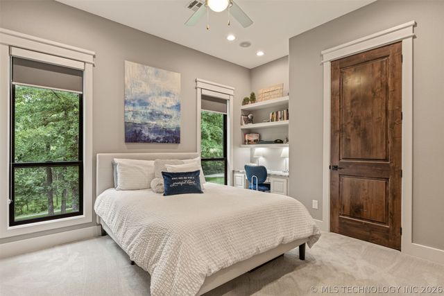 14220 S 257th East Avenue, Coweta, OK 74429