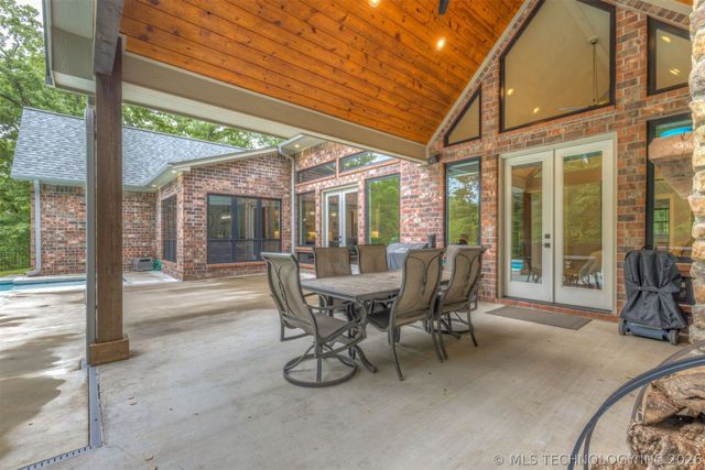 14220 S 257th East Avenue, Coweta, OK 74429