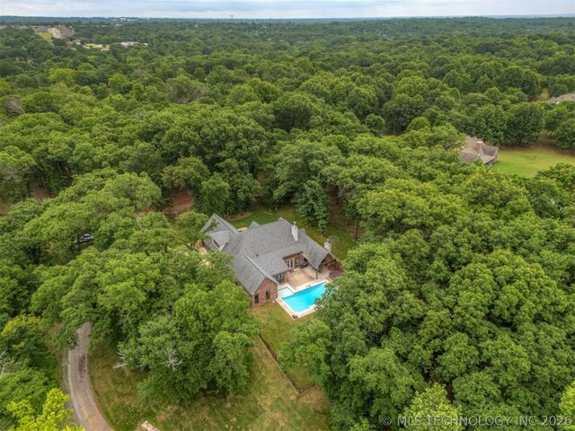 14220 S 257th East Avenue, Coweta, OK 74429