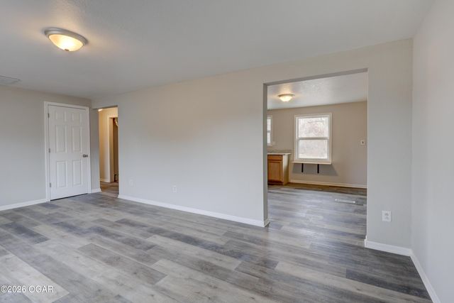 1632 N St Louis Avenue, Joplin, MO 64801